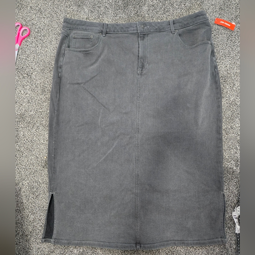 Joe Fresh Gray Pencil Skirt